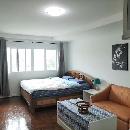 7 Pool Condo Opposite The Train Station Near Old City And Nimman Chiang Mai Exteriör bild