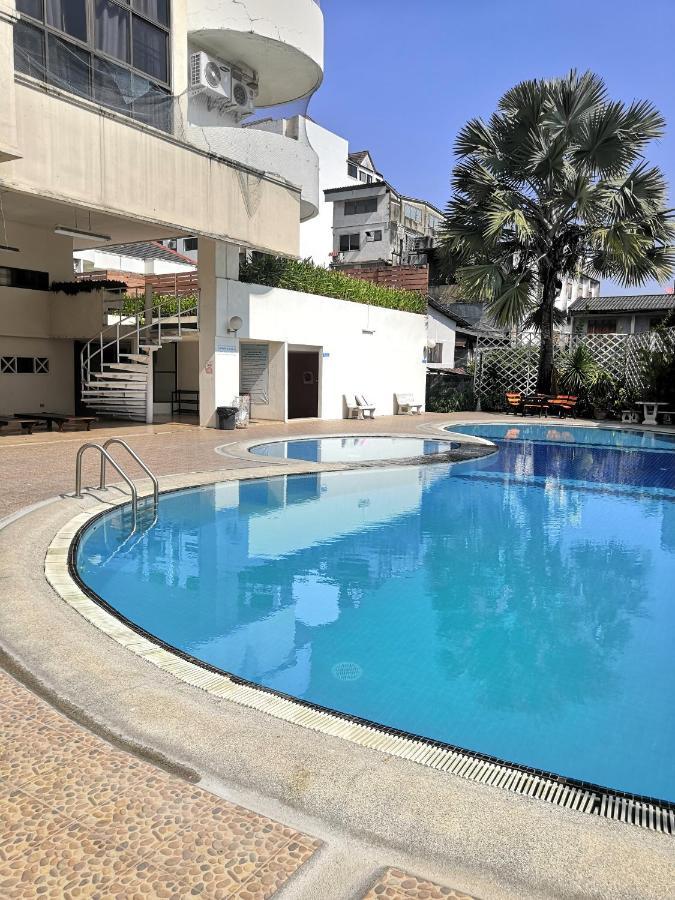 7 Pool Condo Opposite The Train Station Near Old City And Nimman Chiang Mai Exteriör bild