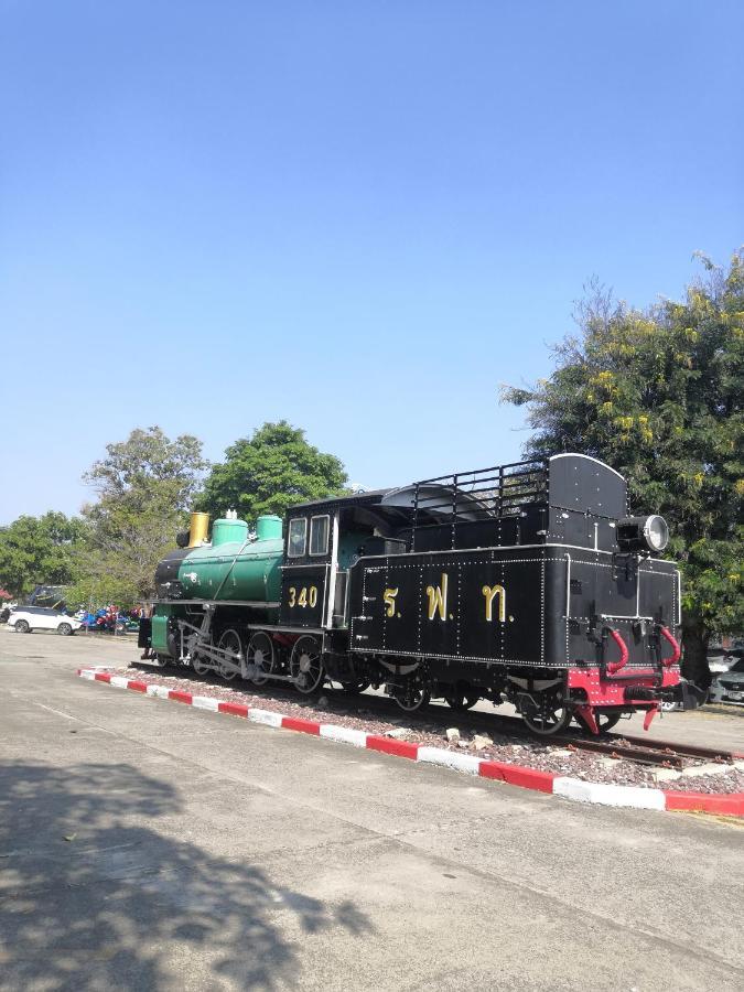 7 Pool Condo Opposite The Train Station Near Old City And Nimman Chiang Mai Exteriör bild